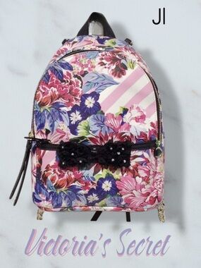 VICTORIAS SECRET  Love Victoria Backpack NEW